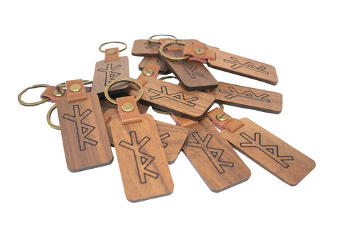 Image of safe travels bindrune keychain