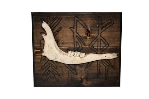 Image of Deer Jawbone Wall Hanger – Achievement, Endurance, and Prosperous Home bindrunes
