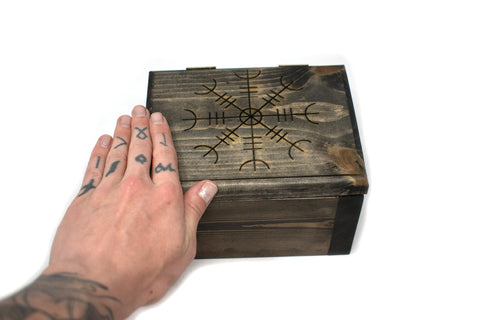 Image of Ægishjálmr (helm of awe) box