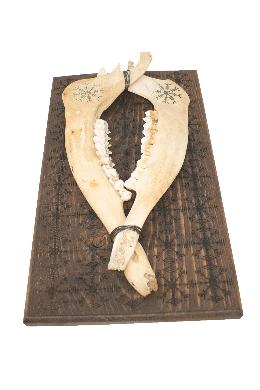 veldismagn and helm of awe double elk jawbone hanger