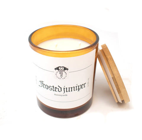 Image of frosted juniper cleansing candle