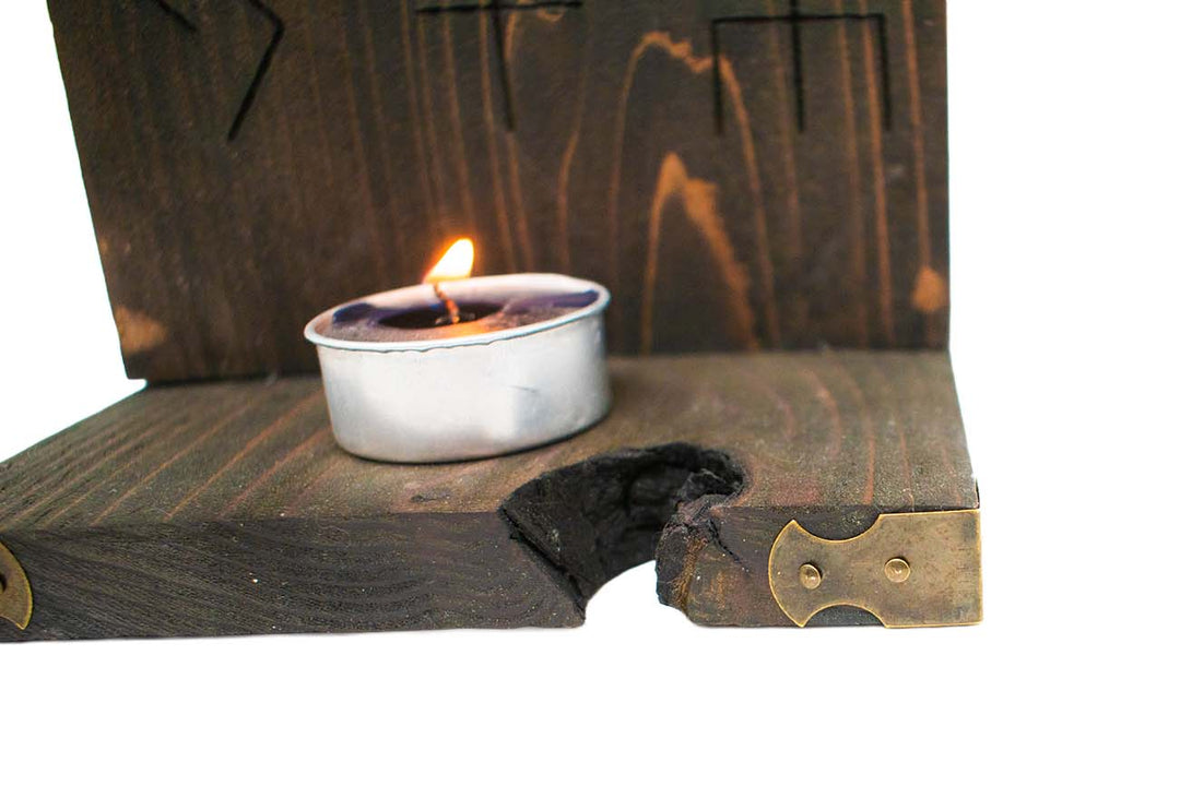 bindrunes of the norse gods altar