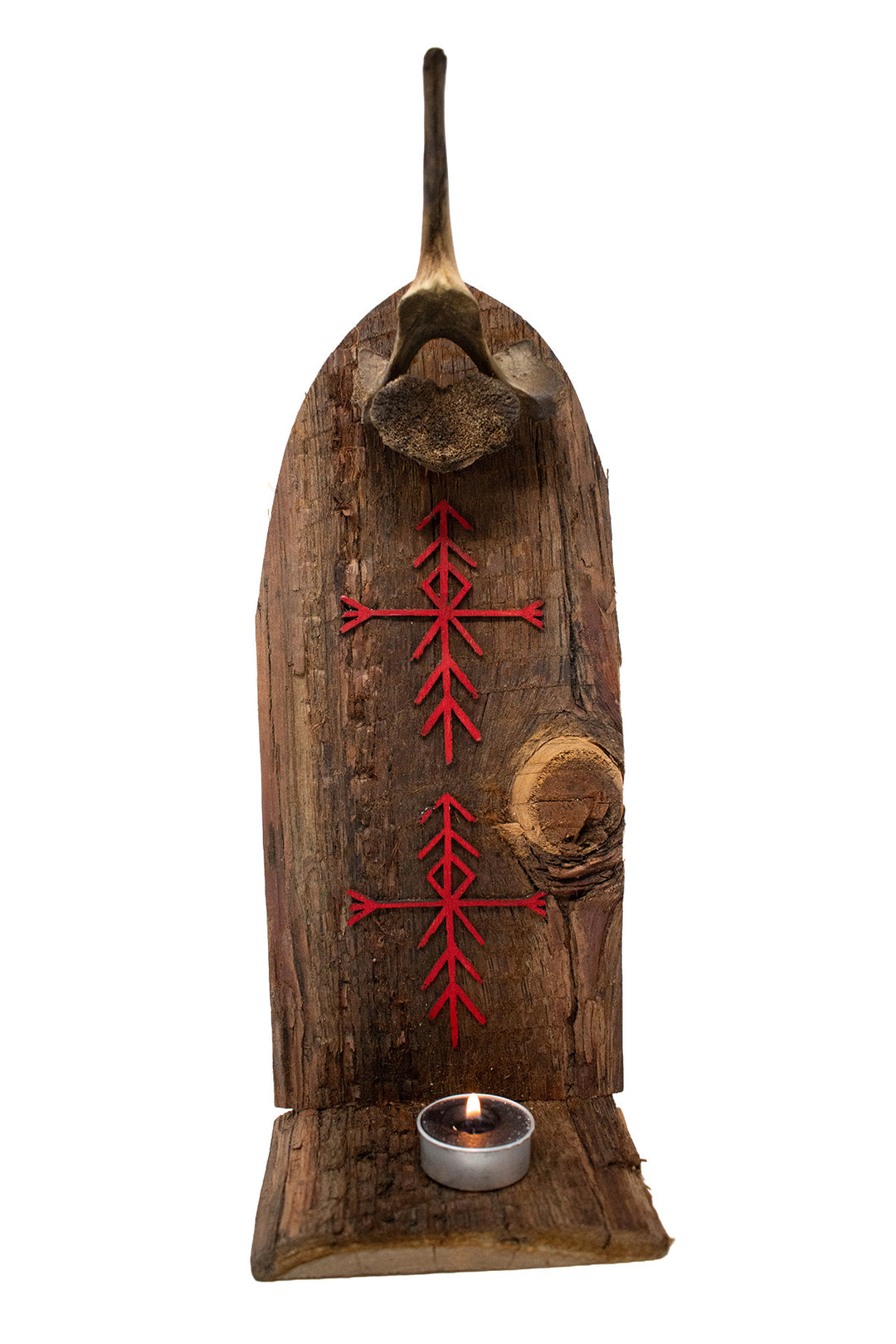 Elk vertebra altar with home protection bindrunes