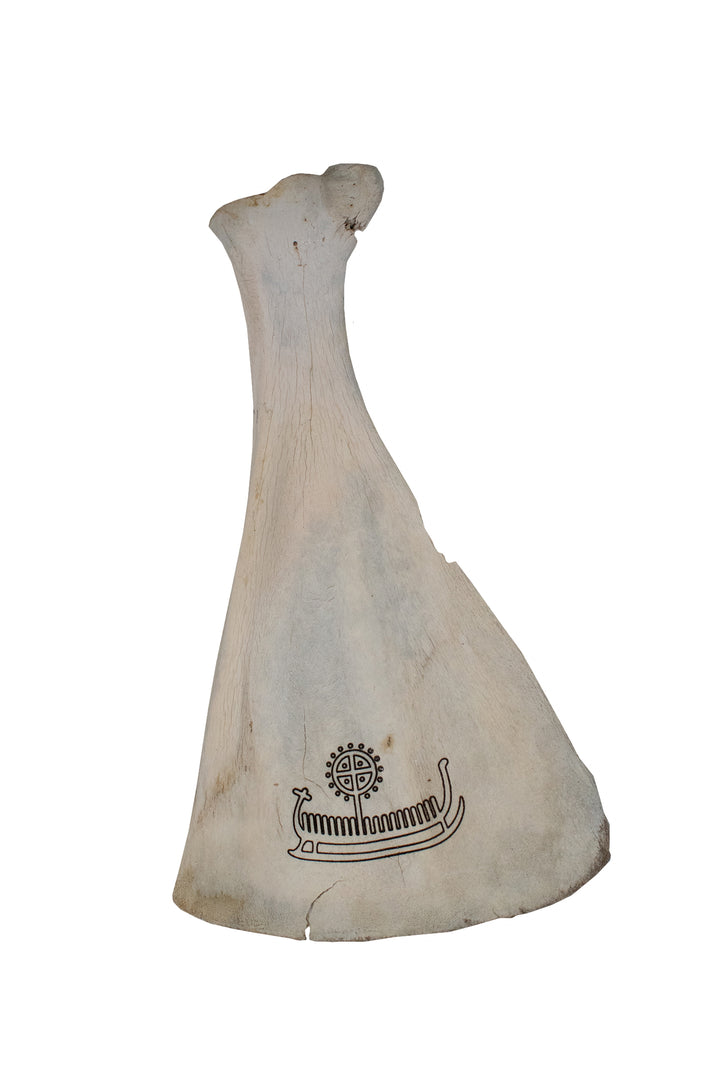Engraved elk scapula incense dish – Ritual Bone Series