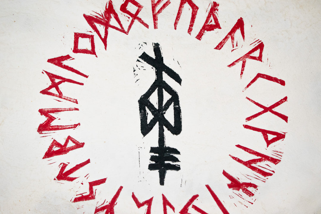 Odin bindrune - rabbit hide altar cloth