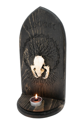 Weasel Skull Altar – Moon Phases & Thorn circle Yggdrasil