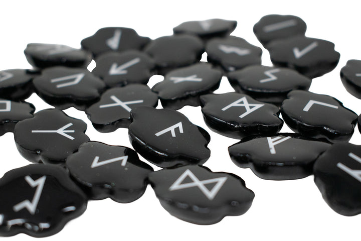Witch's Familiar Rune Set with Storage Box