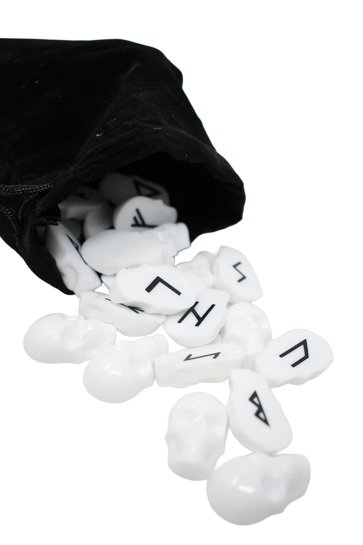 Skull Elder Futhark Rune Set