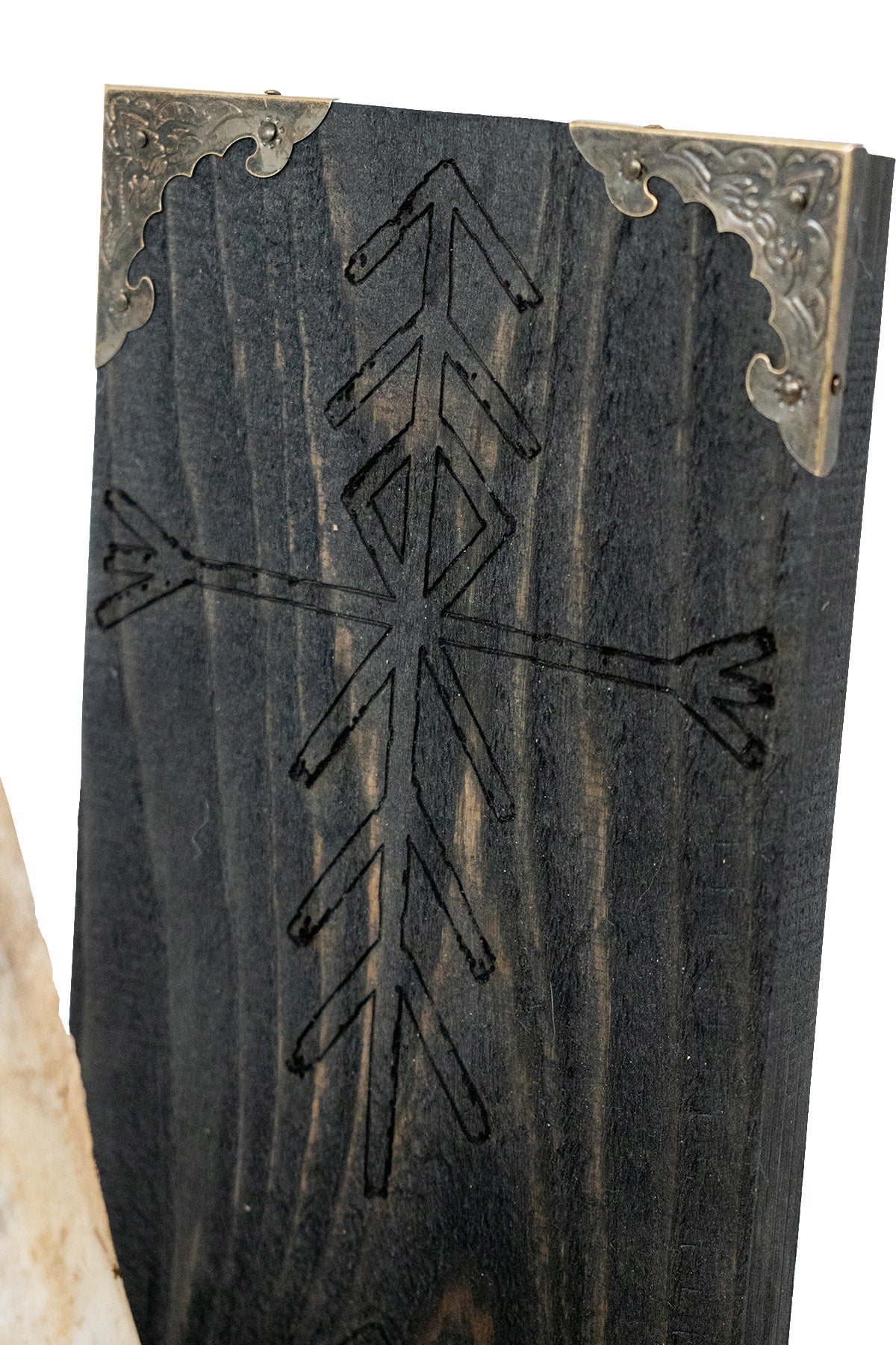 Home Protection Bindrune Elk Vertebra Wall Hanger