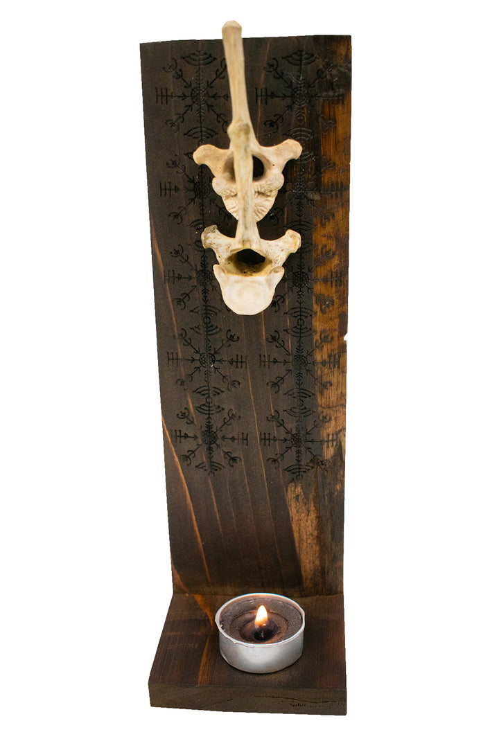 double wolf vertebra and veldismagn altar