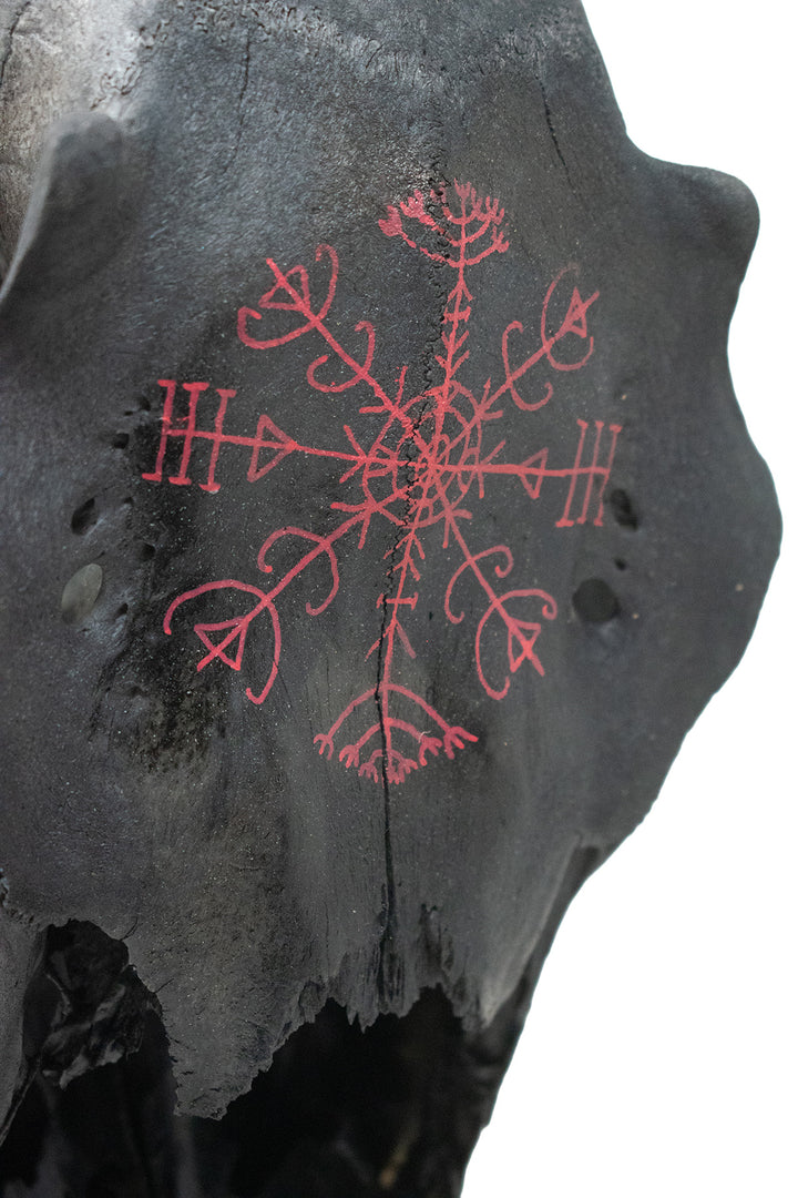 Veldismagn Blackened Elk Skull Altar