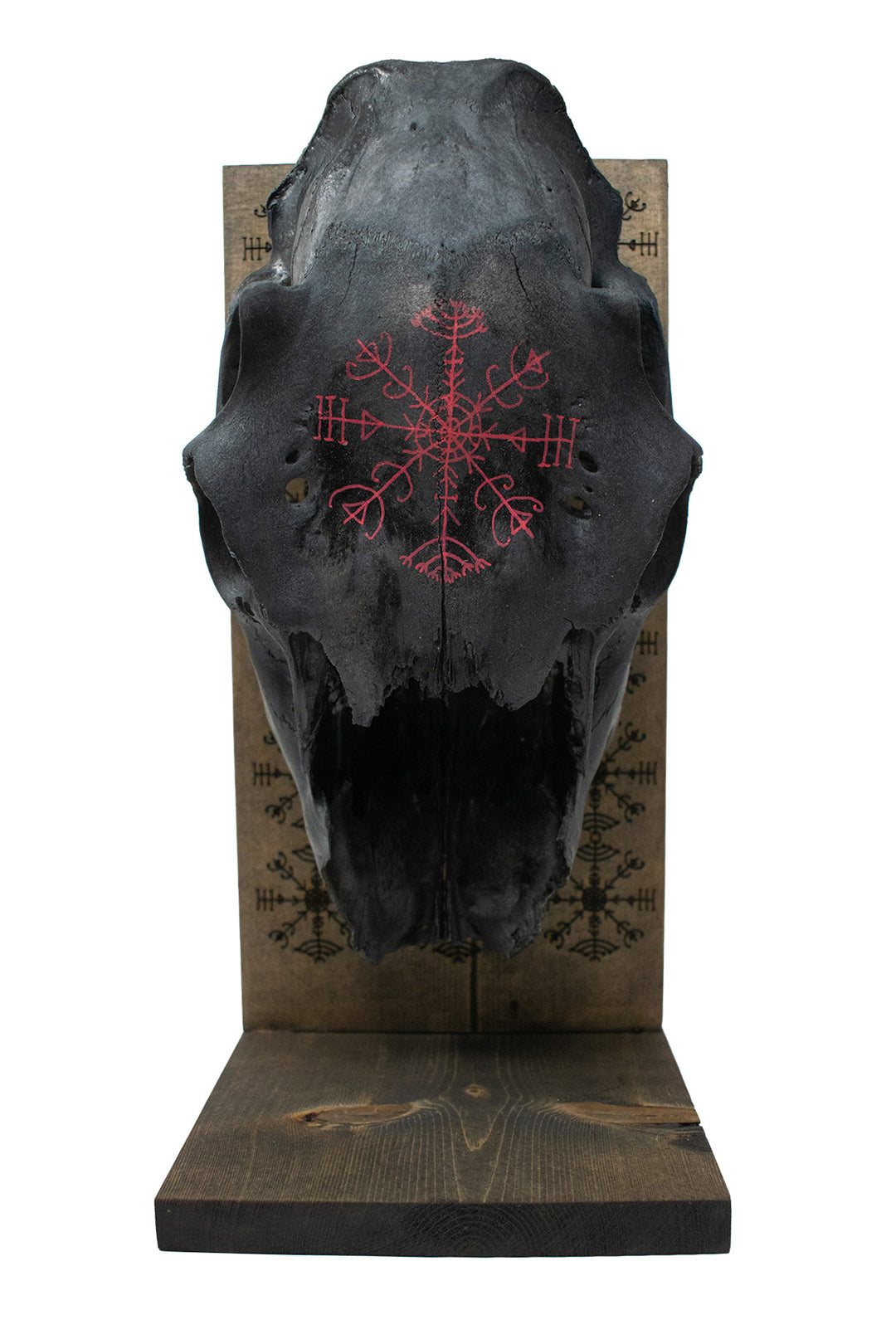 Veldismagn Blackened Elk Skull Altar