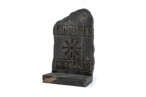 Image of Rune stone Ægishjálmr altar