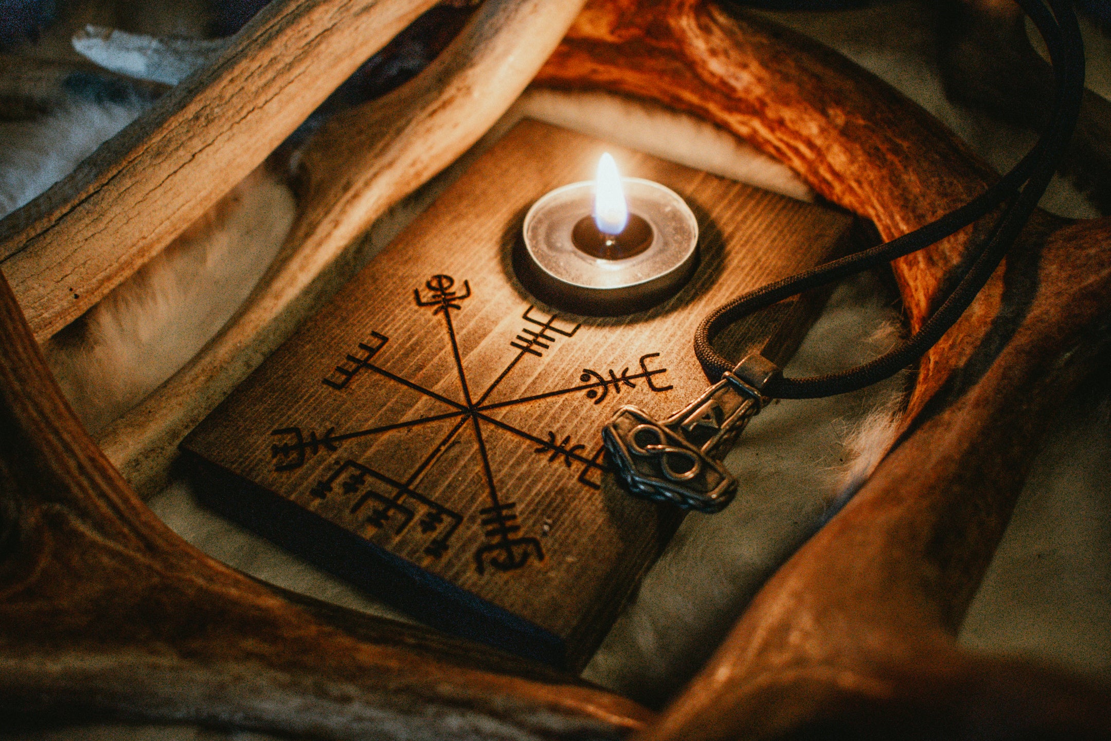 pagan candle holder, viking candle holder, vegvisir candle holder, vegvisir candle, norse candle holder