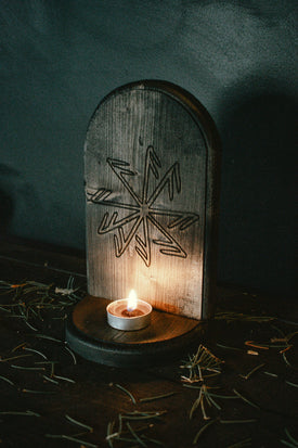 Connection to the gods stave altar