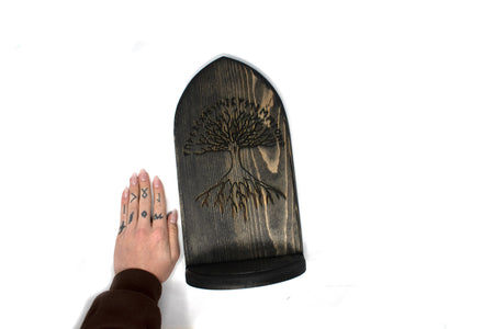 yggdrasil & elder futhark runes altar
