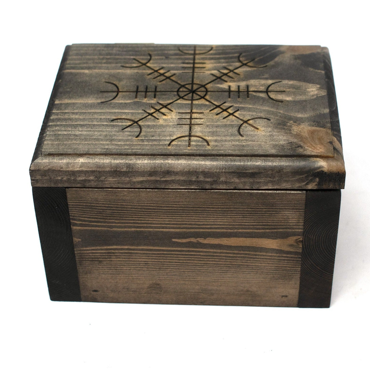 Ægishjálmr (helm of awe) box